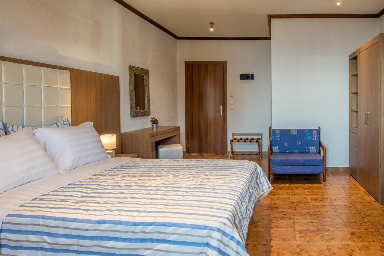 Georgalas Sun Beach Rooms Nea Kallikrateia Bagian luar foto