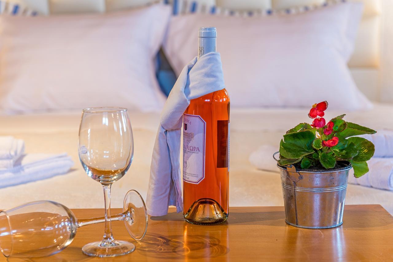 Georgalas Sun Beach Rooms Nea Kallikrateia Bagian luar foto