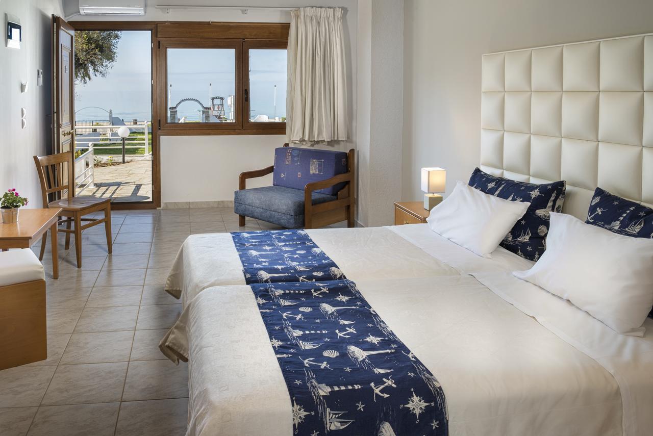 Georgalas Sun Beach Rooms Nea Kallikrateia Bagian luar foto