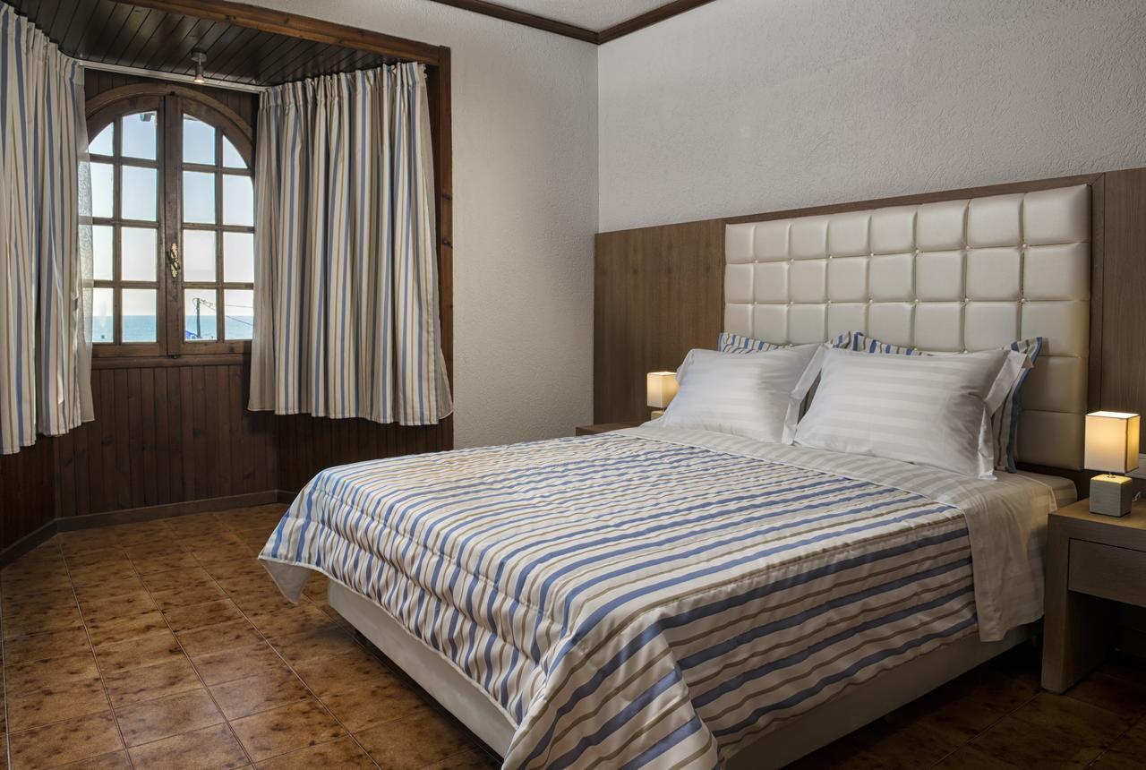 Georgalas Sun Beach Rooms Nea Kallikrateia Bagian luar foto