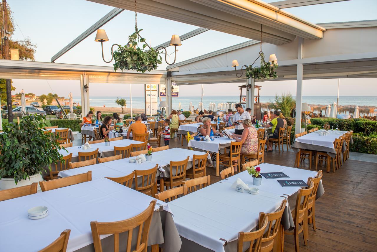 Georgalas Sun Beach Rooms Nea Kallikrateia Bagian luar foto
